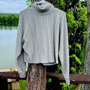 Women’s Size M - Grey Longsleeve